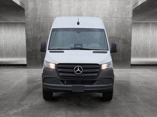 2025 Mercedes-Benz Sprinter 2500 Standard Roof