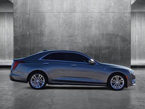2022 Cadillac CT4 Luxury