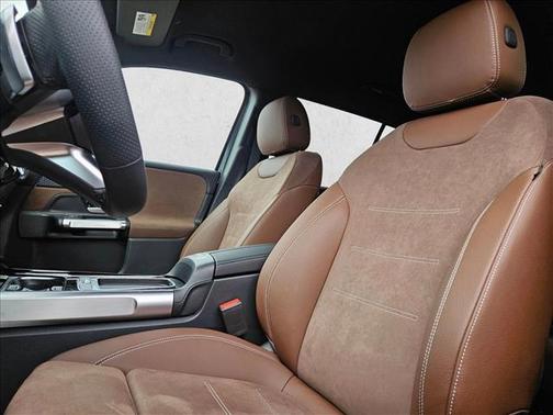 Cosmos Black Metallic 2026 Mercedes-Benz GLB 250 Base
