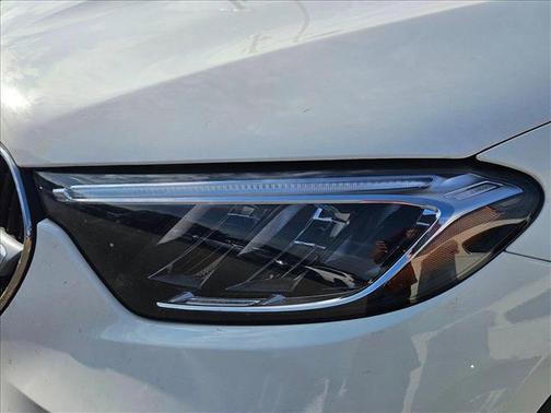 2023 Mercedes-Benz GLC 300 Base