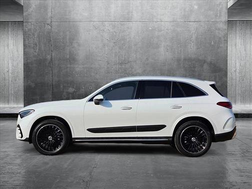 2025 Mercedes-Benz GLC 300 4MATIC