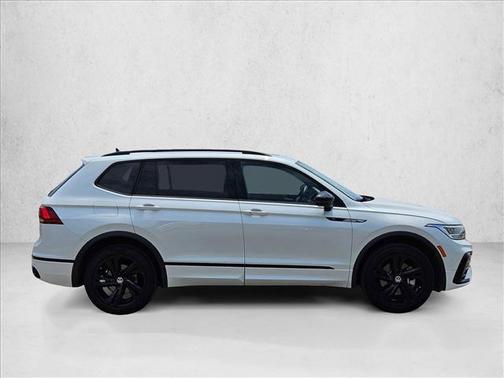 Pyrite Silver Metallic 2023 Volkswagen Tiguan 2.0T SE R-Line Black