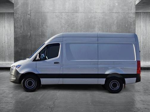 2025 Mercedes-Benz Sprinter 2500 Standard Roof