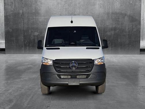 2025 Mercedes-Benz Sprinter 2500 Standard Roof