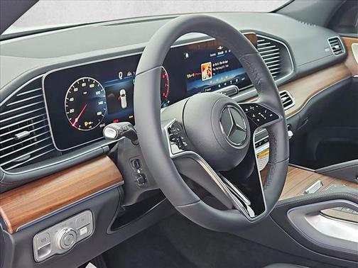 2026 Mercedes-Benz GLS 450 4MATIC