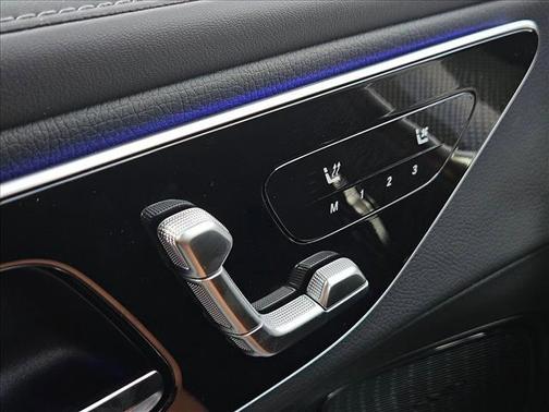 2026 Mercedes-Benz GLC 300 Base