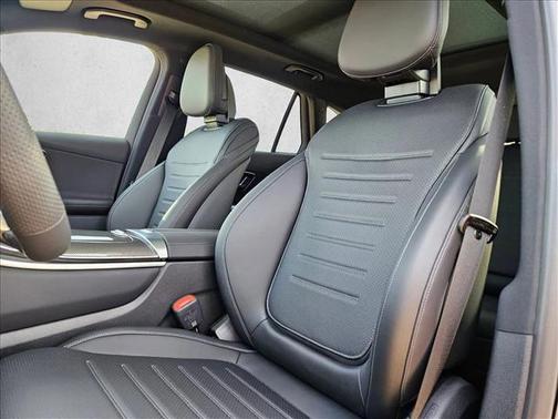 2026 Mercedes-Benz GLC 300 Base