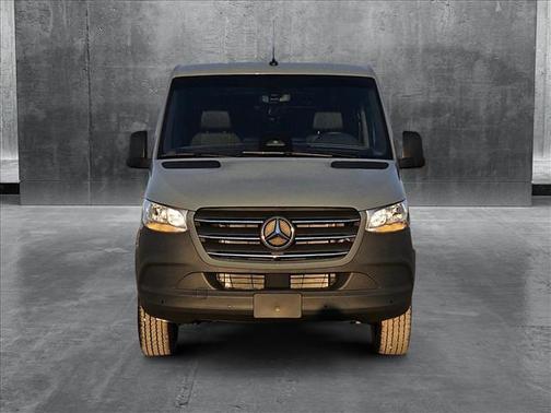 2025 Mercedes-Benz Sprinter 2500 Standard Roof