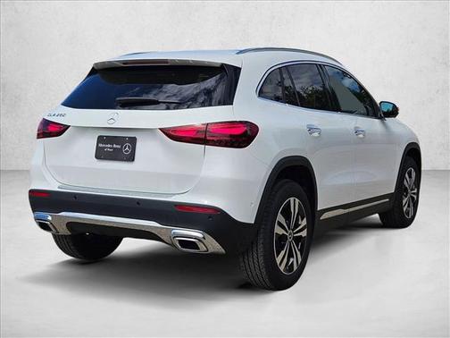 Polar White 2026 Mercedes-Benz GLA 250 4MATIC