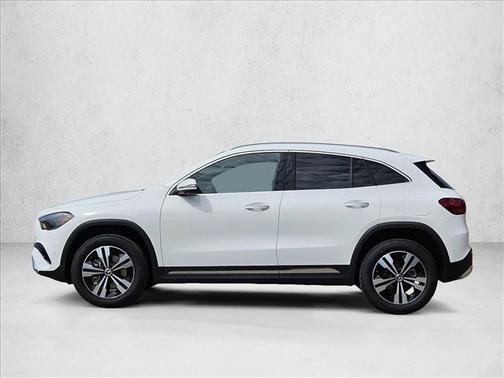 Polar White 2026 Mercedes-Benz GLA 250 4MATIC