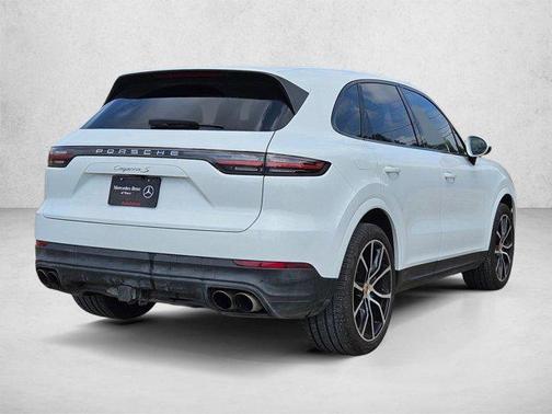 Carrara White Metallic 2021 Porsche Cayenne S