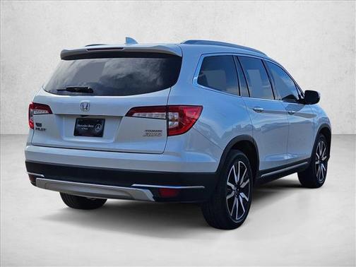 Platinum White Pearl 2020 Honda Pilot Touring 8-Passenger