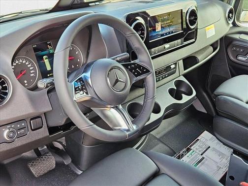 2025 Mercedes-Benz Sprinter 2500 Standard Roof