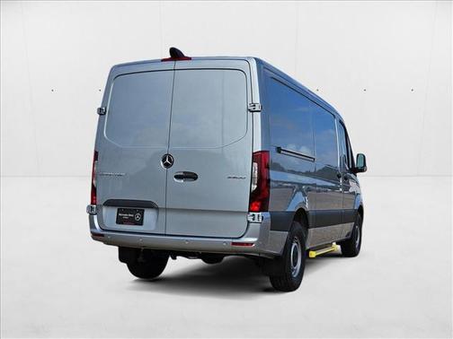 2025 Mercedes-Benz Sprinter 2500 Standard Roof