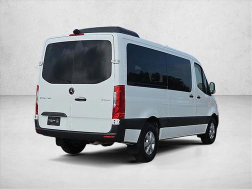 2022 Mercedes-Benz Sprinter 2500 Standard Roof