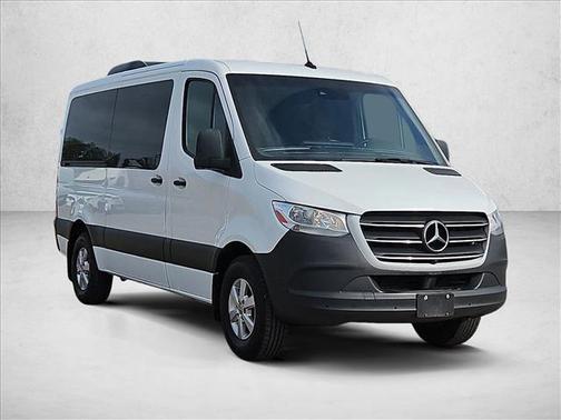 2022 Mercedes-Benz Sprinter 2500 Standard Roof