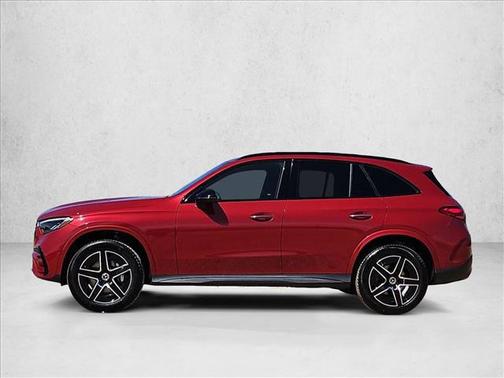 MANUFAKTUR Patagonia Red Metallic 2026 Mercedes-Benz GLC 300 Base