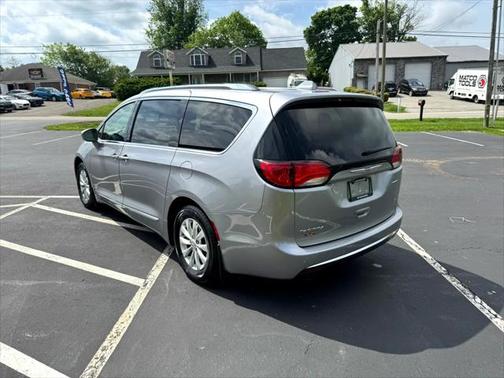 2018 Chrysler Pacifica Touring-L