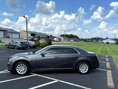 2014 Chrysler 300 Base