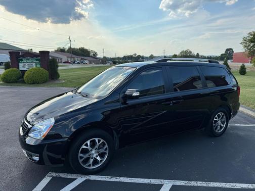2014 Kia Sedona LX