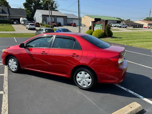 2011 Toyota Corolla LE