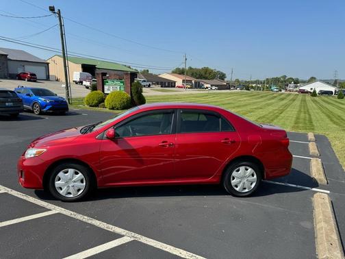 2011 Toyota Corolla LE