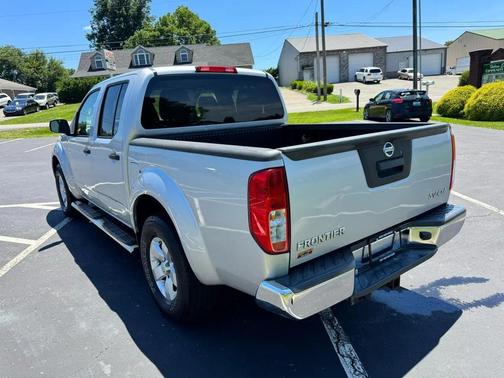 Silver 2013 Nissan Frontier SV