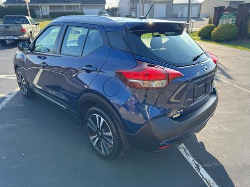 2019 Nissan Kicks SR