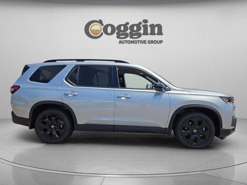Solar Silver Metallic 2026 Honda Pilot Black Edition