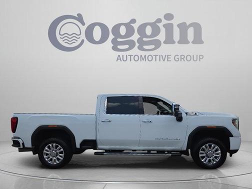 Summit White 2022 GMC Sierra 2500 Denali