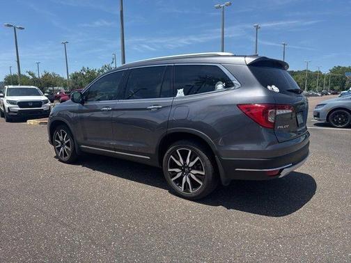 2022 Honda Pilot Touring 7-Passenger