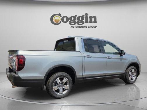 Solar Silver Metallic 2026 Honda Ridgeline RTL