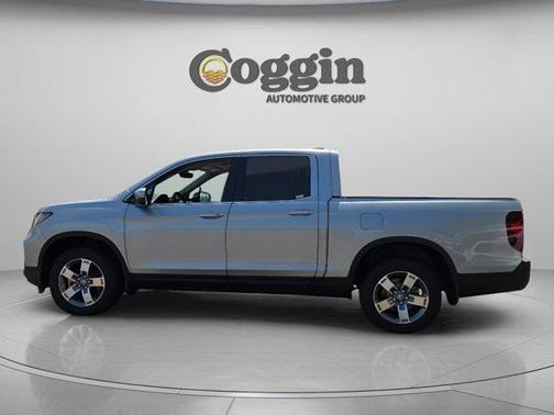 Solar Silver Metallic 2026 Honda Ridgeline RTL