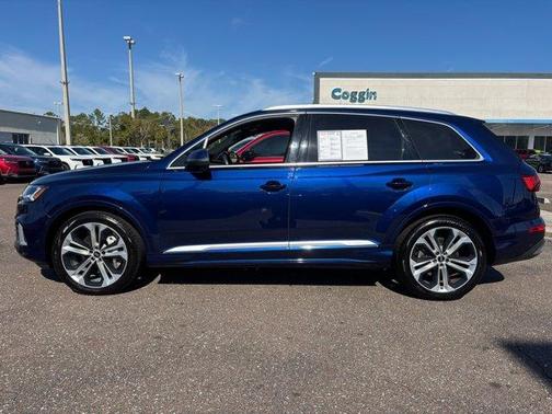 2021 Audi Q7 55 Prestige