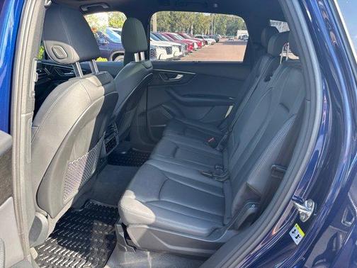 2021 Audi Q7 55 Prestige