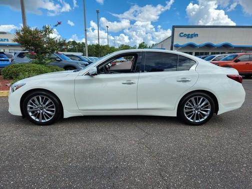 2024 INFINITI Q50 LUXE