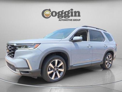 Sonic Gray Pearl 2025 Honda Pilot Touring