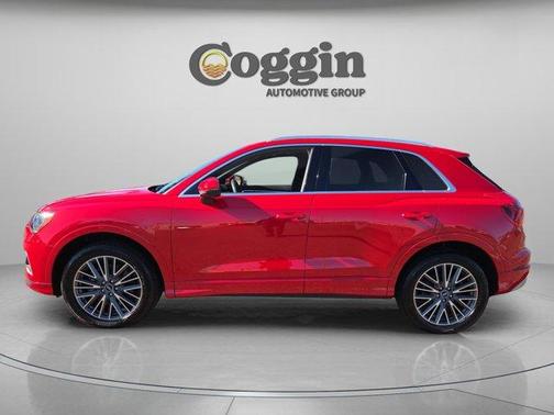 2022 Audi Q3 40 Premium