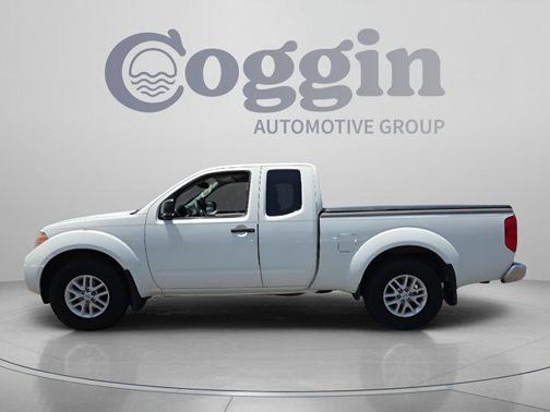 Glacier White 2018 Nissan Frontier SV