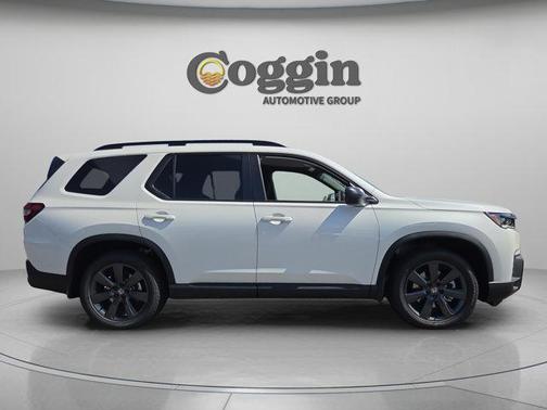 Platinum White Pearl 2026 Honda Pilot Sport