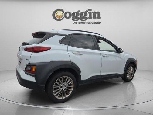 Chalk White 2019 Hyundai KONA SEL