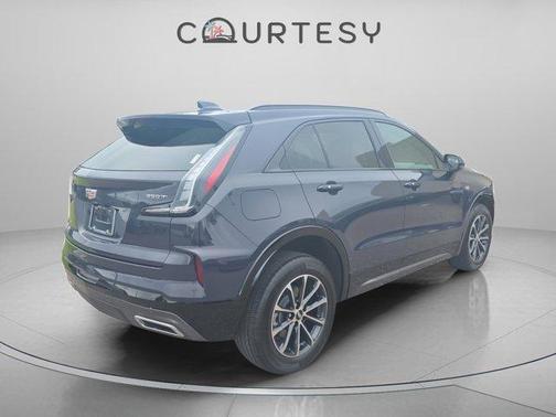 2024 Cadillac XT4 Sport