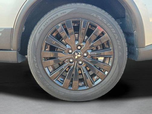 Mercury Gray Metallic 2020 Mitsubishi Outlander SEL