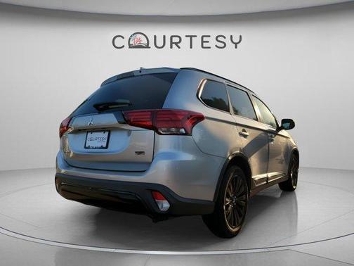 Mercury Gray Metallic 2020 Mitsubishi Outlander SEL