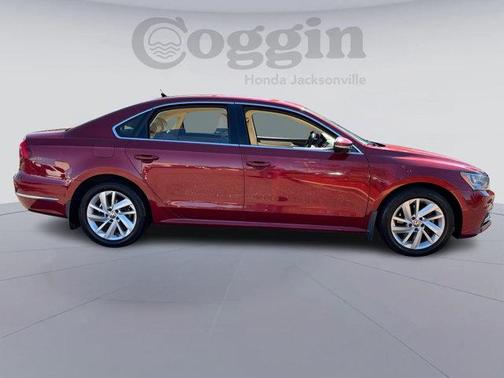 2018 Volkswagen Passat 2.0T SE