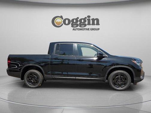 Crystal Black Pearl 2026 Honda Ridgeline TrailSport+