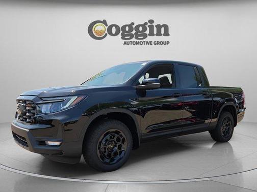 Crystal Black Pearl 2026 Honda Ridgeline TrailSport+