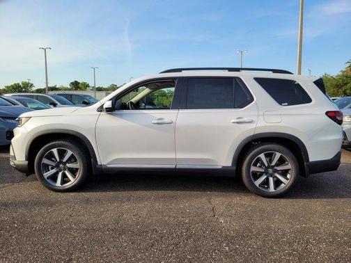 2025 Honda Pilot Touring