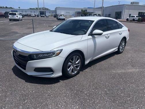 Lunar Silver Metallic 2018 Honda Accord LX