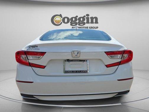 Lunar Silver Metallic 2018 Honda Accord LX